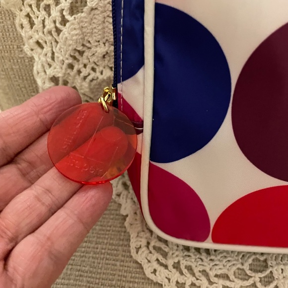 Estée Lauder Two-piece Cosmetic Bags - Picture 3 of 6